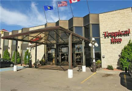 Tropical Inn - North Battleford Εξωτερικό φωτογραφία